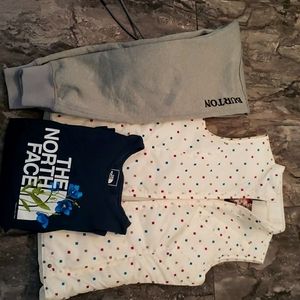 Burton vest, joggers and t-shirt.